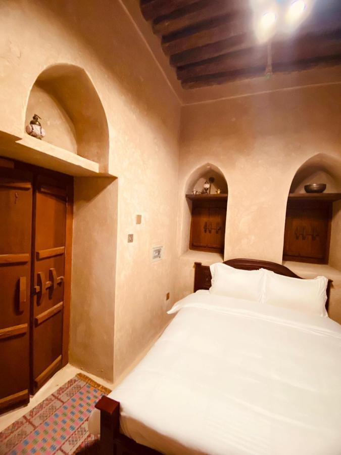 Jawharat Alaqar Inn نزل جوهرة العقر ニズワ エクステリア 写真