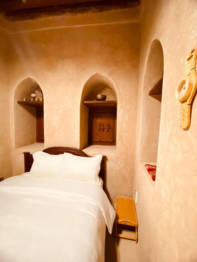 Jawharat Alaqar Inn نزل جوهرة العقر ニズワ エクステリア 写真