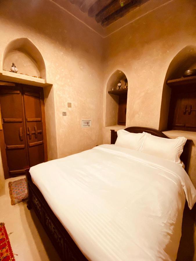 Jawharat Alaqar Inn نزل جوهرة العقر ニズワ エクステリア 写真